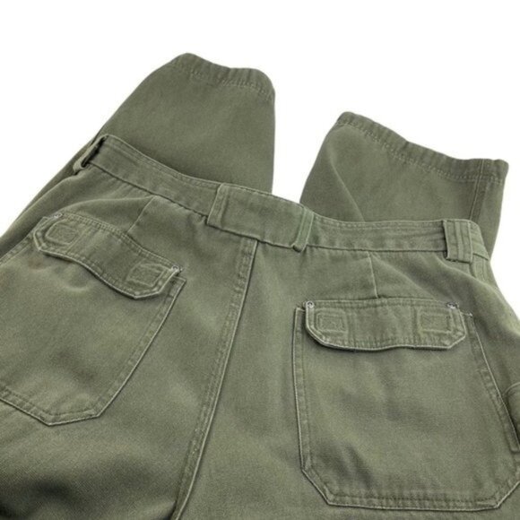 37x27” GREEN Duluth Trading Green Fire Hose Cargo Pants - Picture 6 of 8